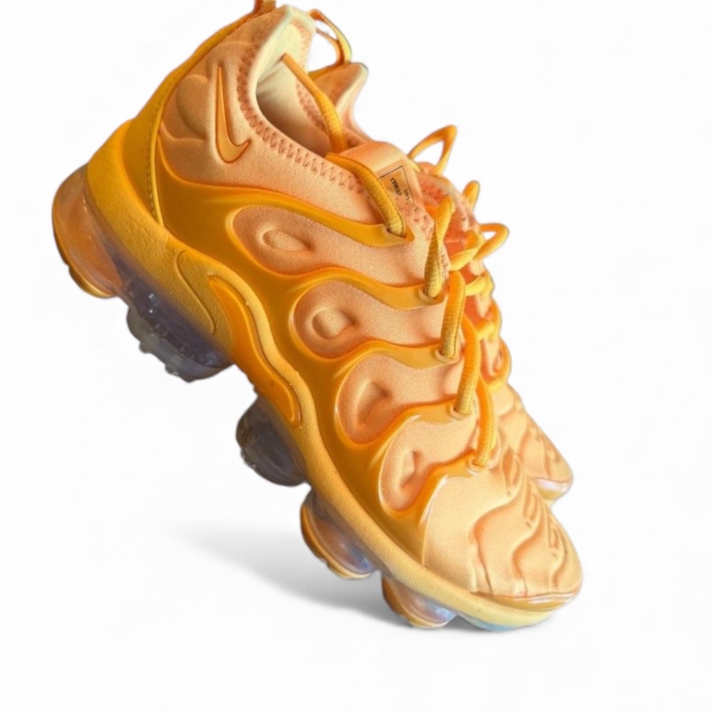 WomensVaporMax Plus - Bright Orange